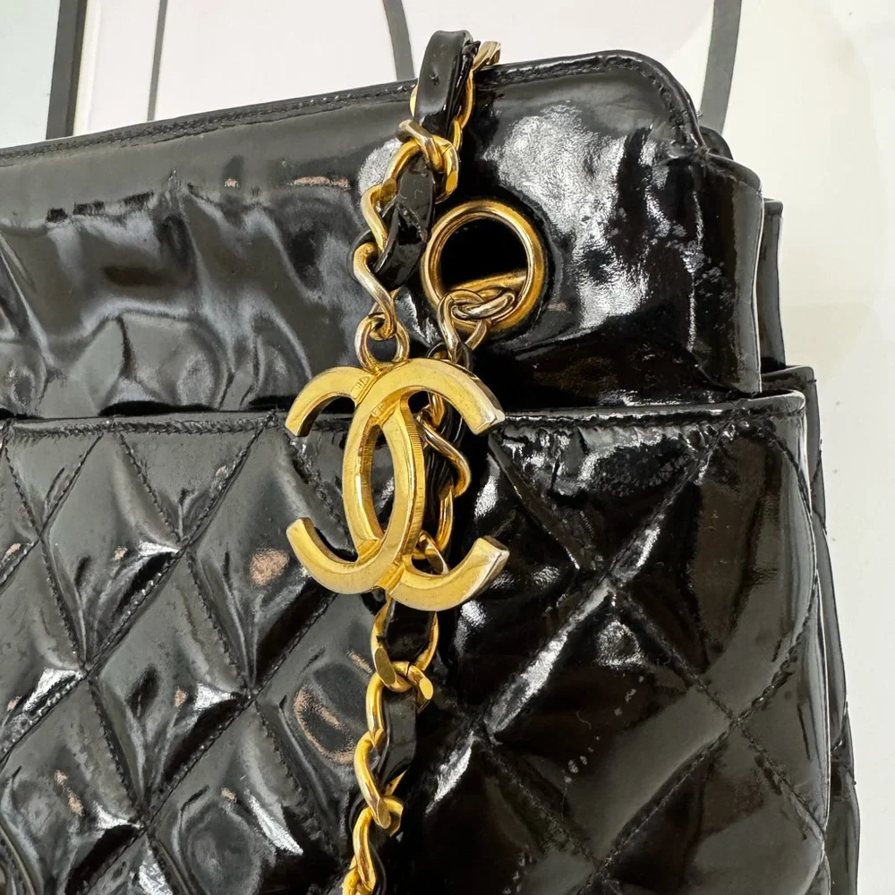 Authentic CHANEL bag - Picture 4 of 11